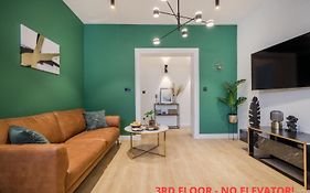 Tilia Luxury Apartment - 3 Bedrooms With Ac
